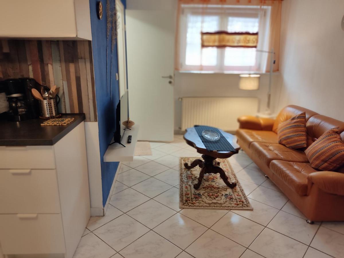 Apartment Orange